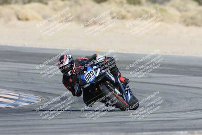 media/Dec-07-2025-CVMA (Sun) [[3e7d2de5dc]]/Race 7-Formula Lightweight Twins Shootout/